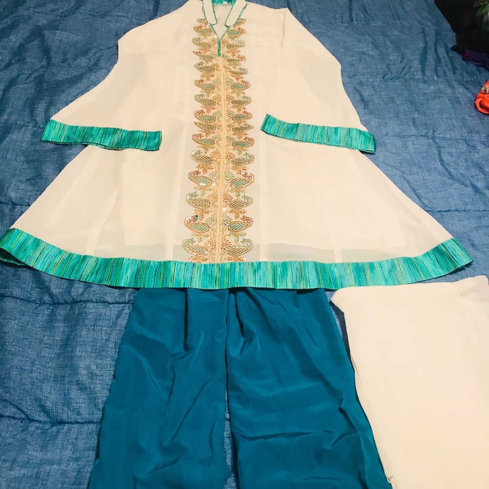 Hand Embroided Outfit, Costume Size 34